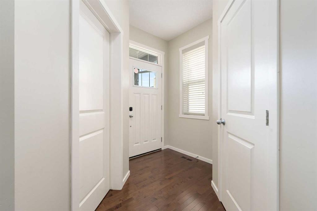 Picture for 72 Walden Heights SE