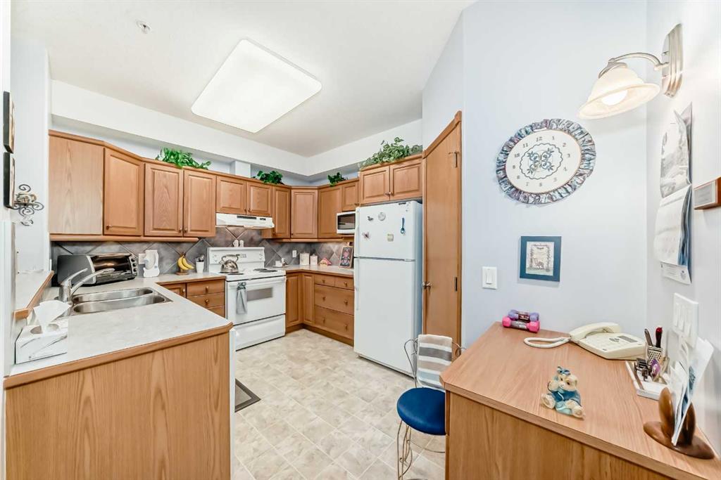 Picture for 1225, 151 Country Village Road NE