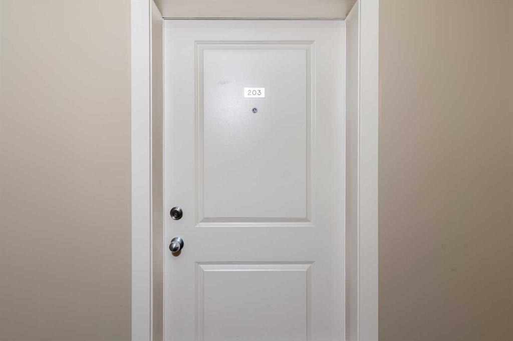 Picture for 203, 5 Saddlestone Way NE