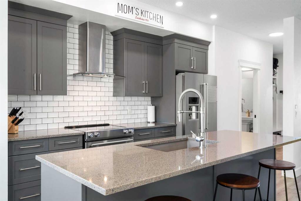 Picture for 950 Mahogany Boulevard SE