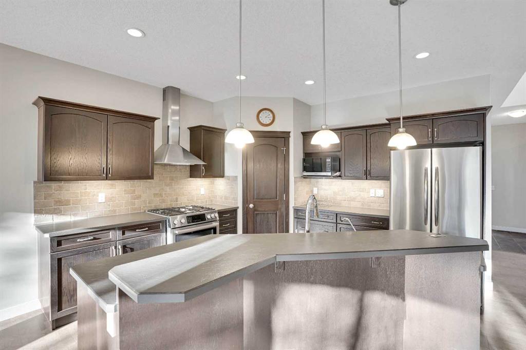 Picture for 27, 925 Imperial Drive 