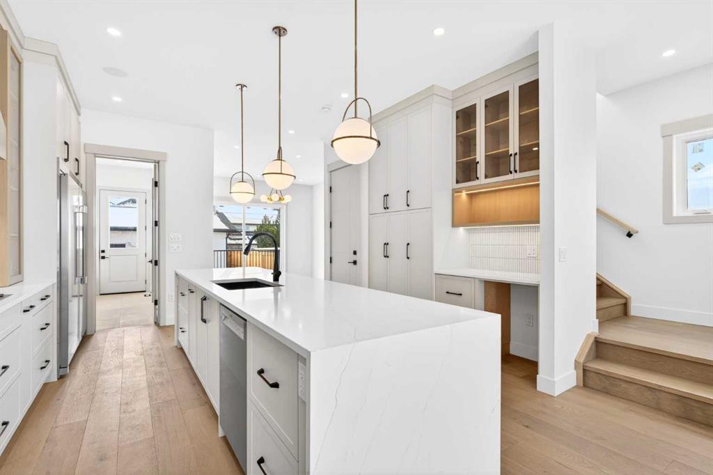 Picture for 3112 40 Street SW