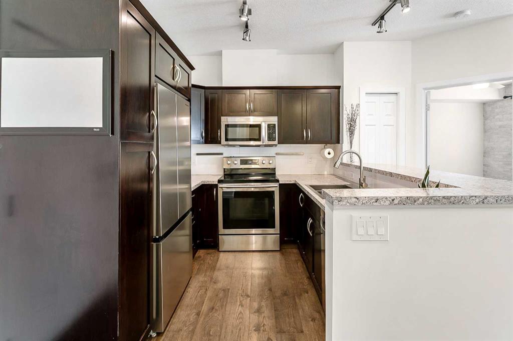 Picture for 102, 1414 17 Street SE