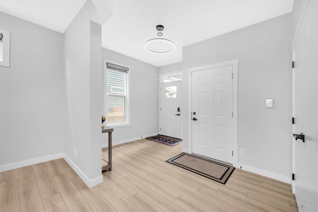 Picture for 945 Midtown Avenue SW