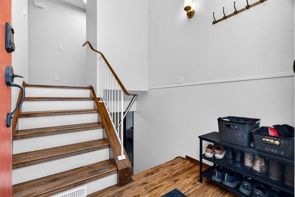 Picture for 82 Ranchero Rise NW