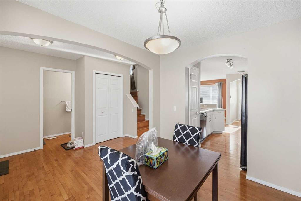 Picture for 252 Saddlecrest Boulevard NE