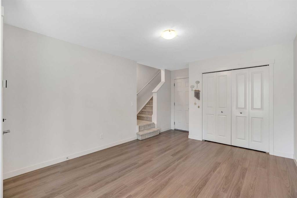 Picture for 958 Sherwood Boulevard NW