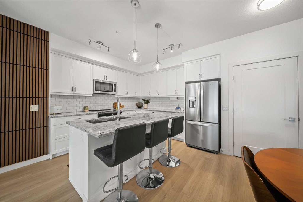 Picture for 113, 100 Auburn Meadows Manor SE