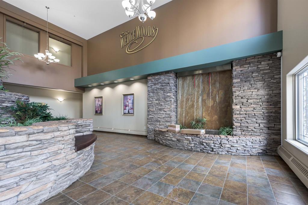 Picture for 341, 20 Discovery Ridge Close SW