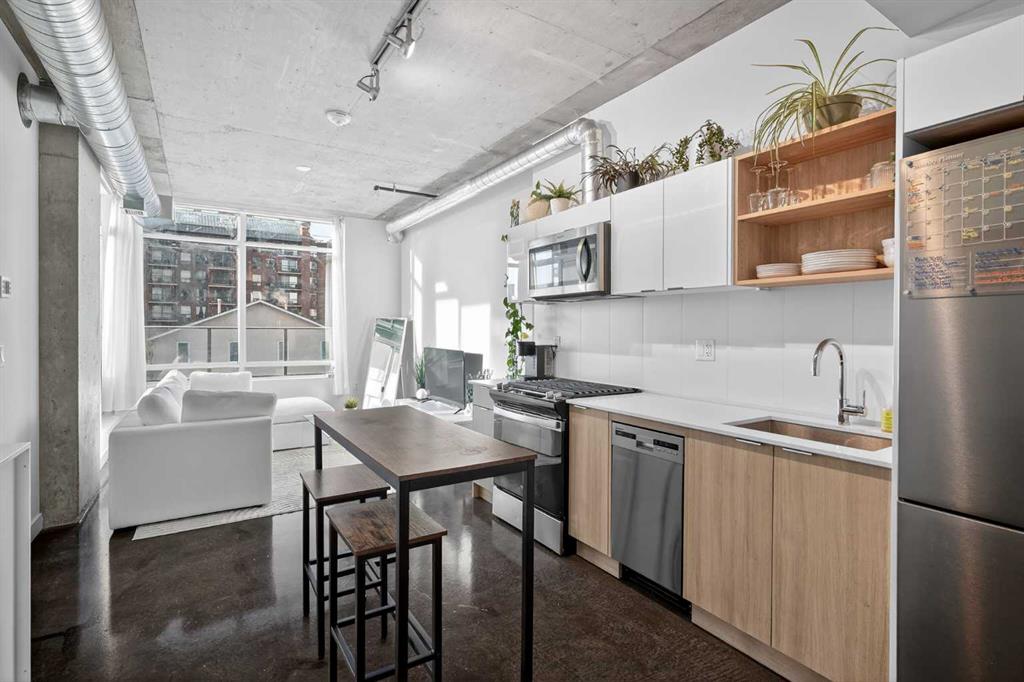 Picture for 203, 1319 14 Avenue SW