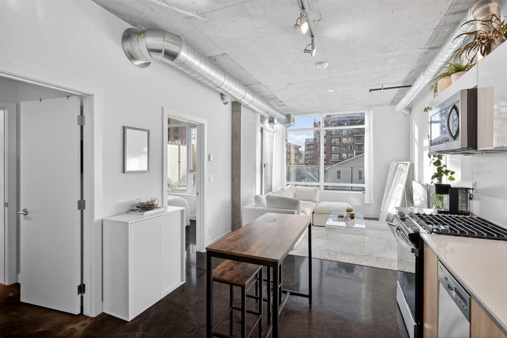 Picture for 203, 1319 14 Avenue SW