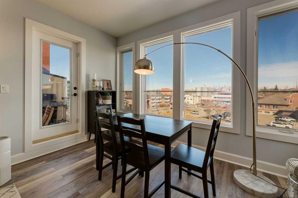 Picture for 413, 1321 Kensington Close NW