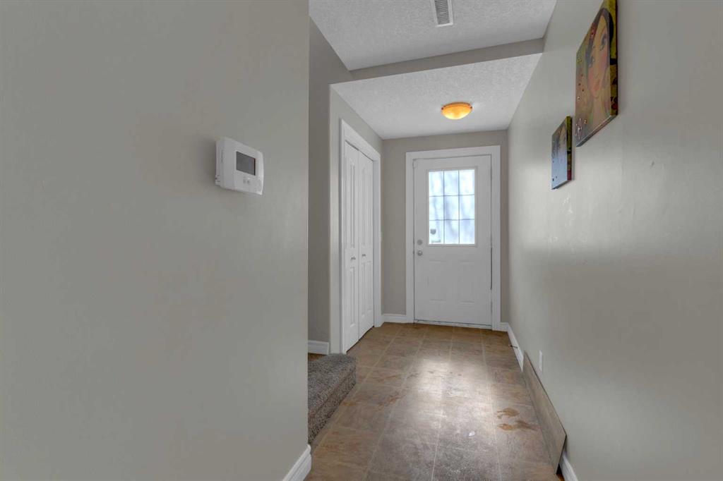 Picture for 10 West Cedar Rise SW