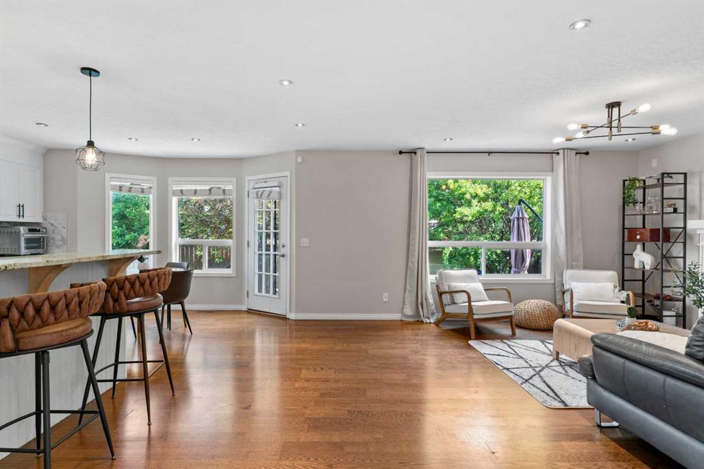 Picture for 95 Sierra Nevada Green SW