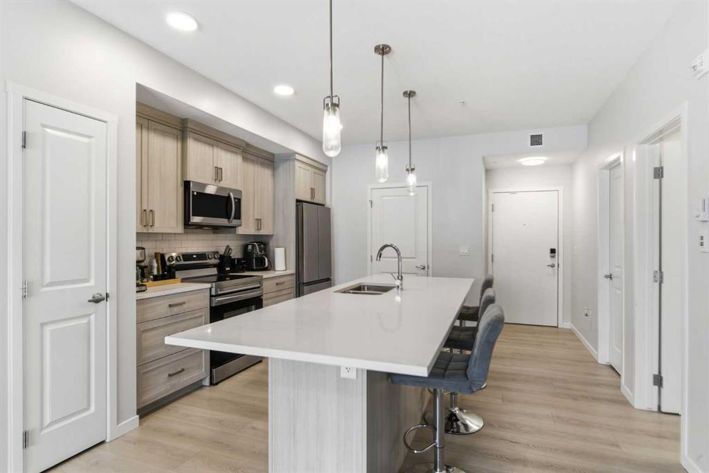 Picture for 4308, 550 Belmont Street SW