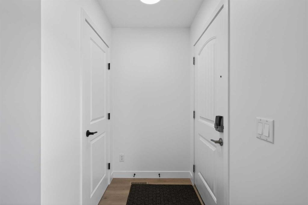 Picture for 12 Heirloom Crescent SE