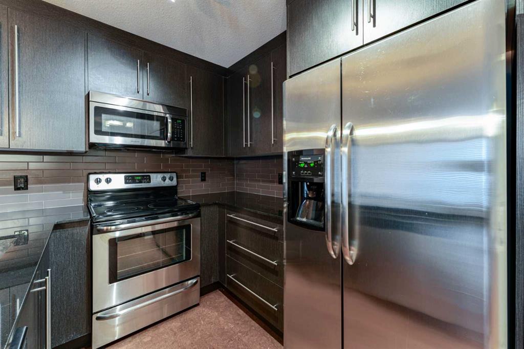 Picture for 1309, 11 Mahogany Row SE