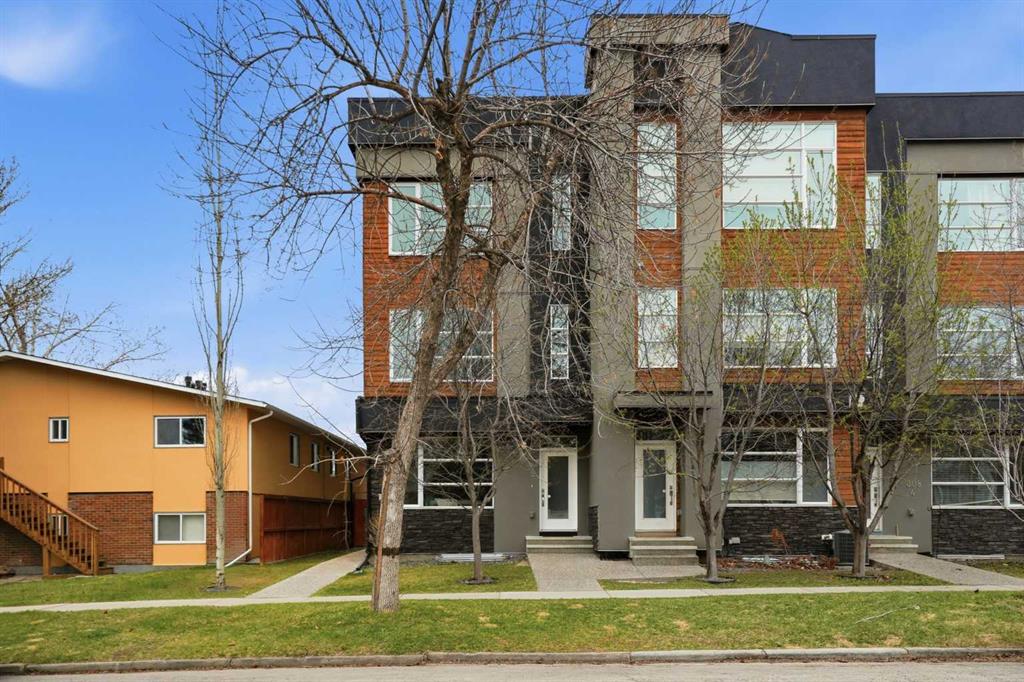 Picture for 2, 308 11 Avenue NE