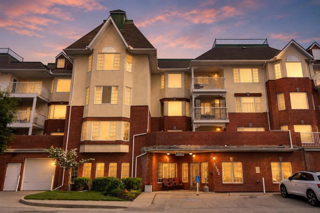 Picture for 314, 2314 Sienna Park Green SW