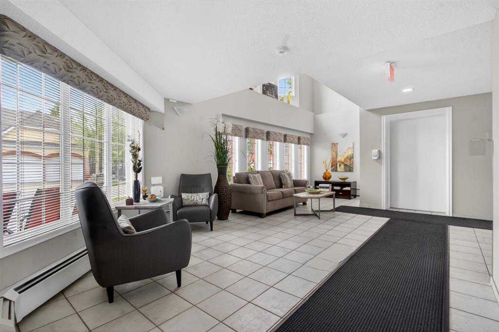 Picture for 314, 2314 Sienna Park Green SW