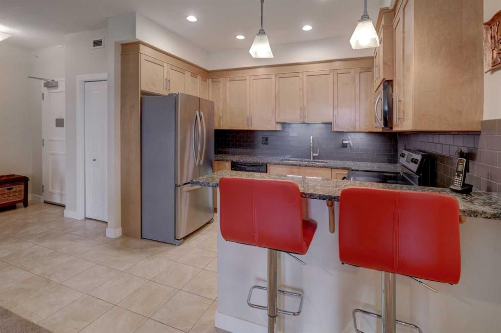 Picture for 301, 1005B Westmount Drive 