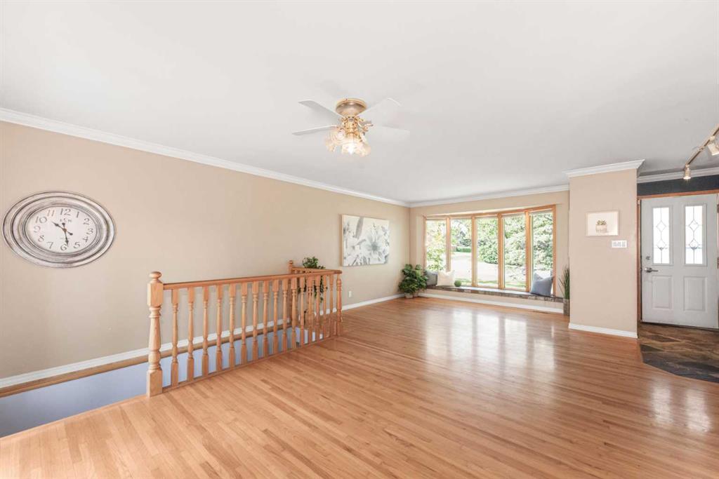Picture for 423 Spyhill Road NW