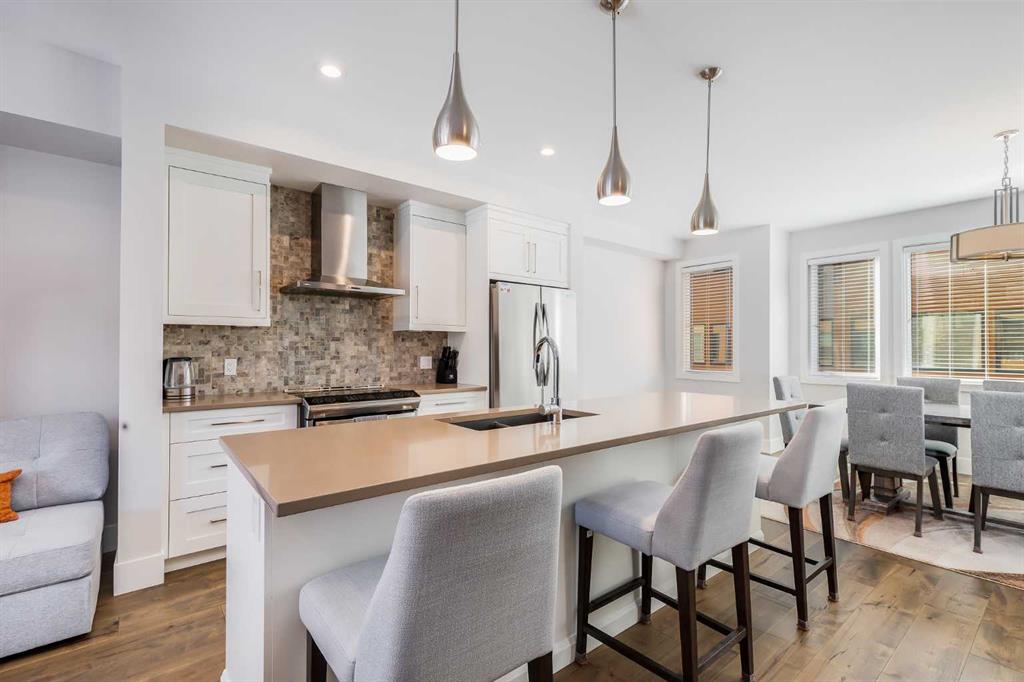 Picture for 104A, 1101 Three Sisters Parkway  https://www.cirrealty.ca/reb/creb/42/A2265242_12.jpg