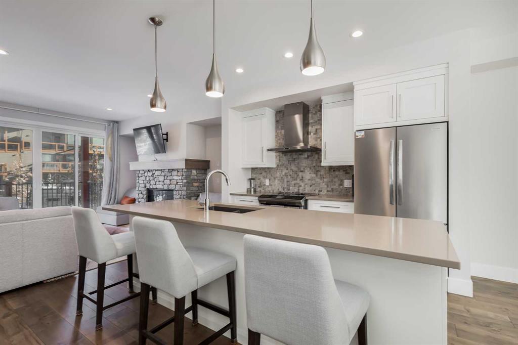 Picture for 104A, 1101 Three Sisters Parkway  https://www.cirrealty.ca/reb/creb/42/A2265242_13.jpg