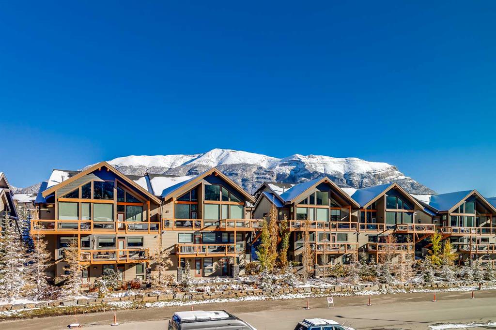 Picture for 104A, 1101 Three Sisters Parkway  https://www.cirrealty.ca/reb/creb/42/A2265242_19.jpg