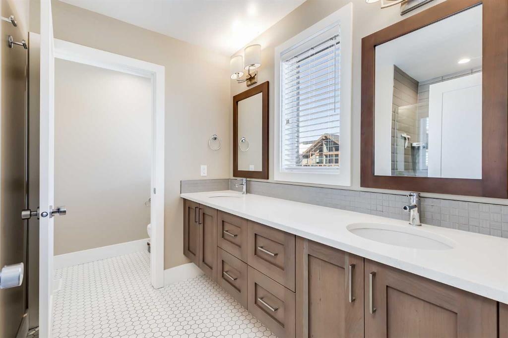 Picture for 104A, 1101 Three Sisters Parkway  https://www.cirrealty.ca/reb/creb/42/A2265242_21.jpg