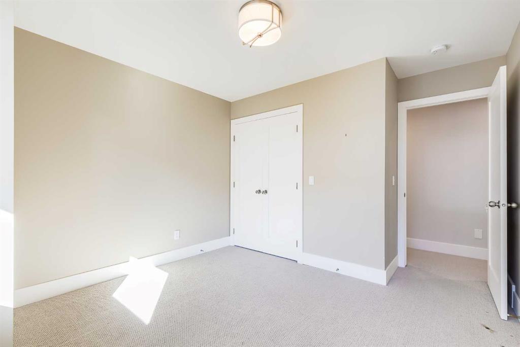 Picture for 104A, 1101 Three Sisters Parkway  https://www.cirrealty.ca/reb/creb/42/A2265242_26.jpg