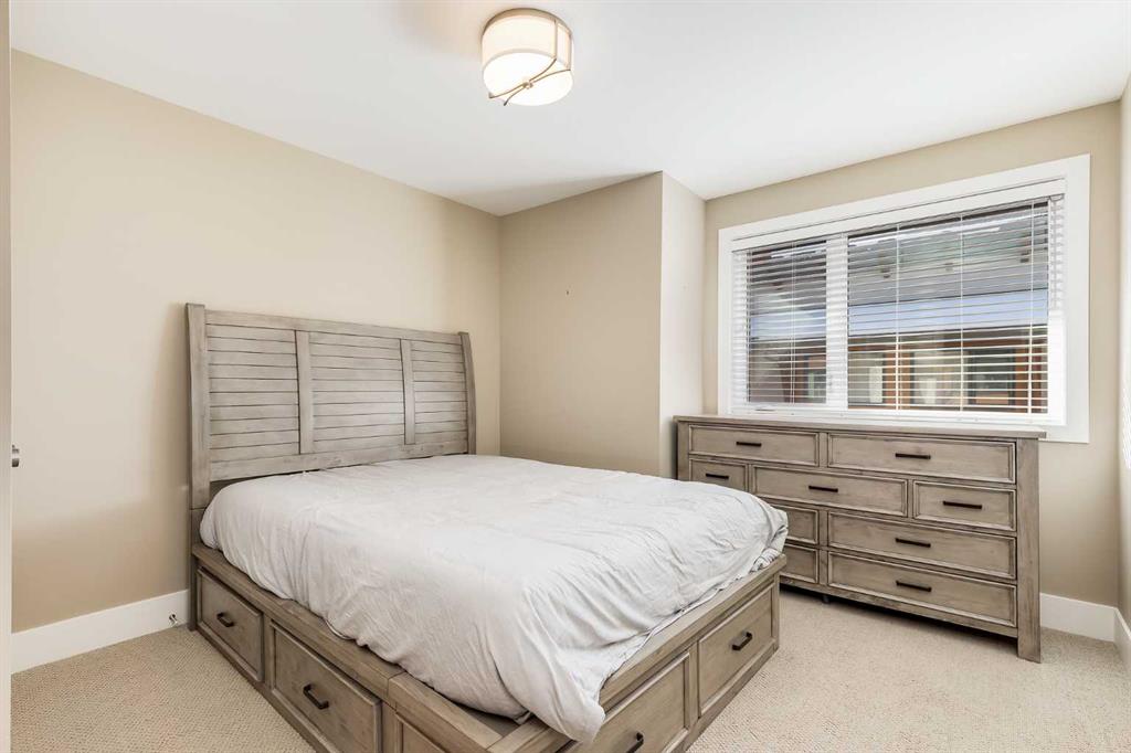 Picture for 104A, 1101 Three Sisters Parkway  https://www.cirrealty.ca/reb/creb/42/A2265242_27.jpg