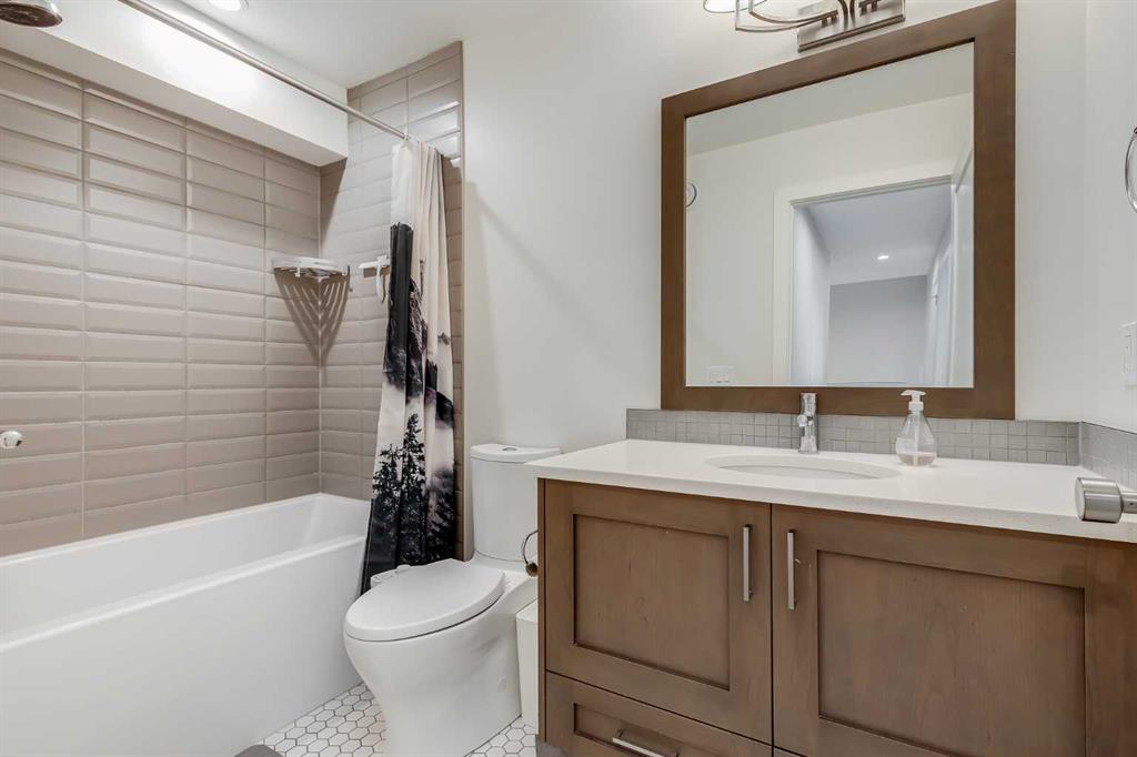 Picture for 104A, 1101 Three Sisters Parkway  https://www.cirrealty.ca/reb/creb/42/A2265242_29.jpg