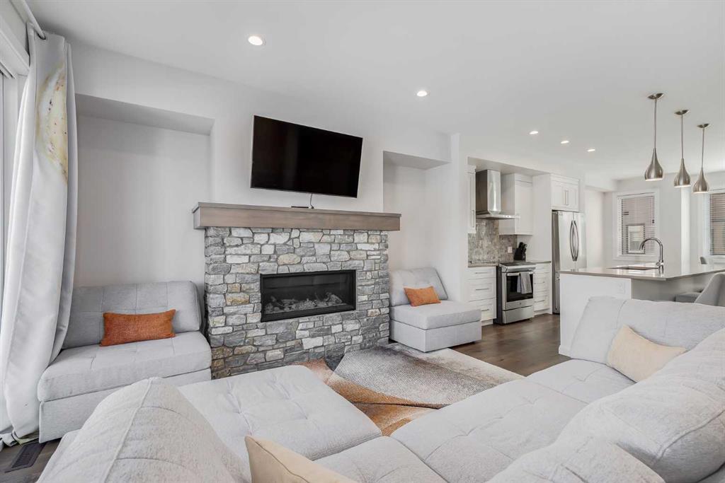 Picture for 104A, 1101 Three Sisters Parkway  https://www.cirrealty.ca/reb/creb/42/A2265242_7.jpg