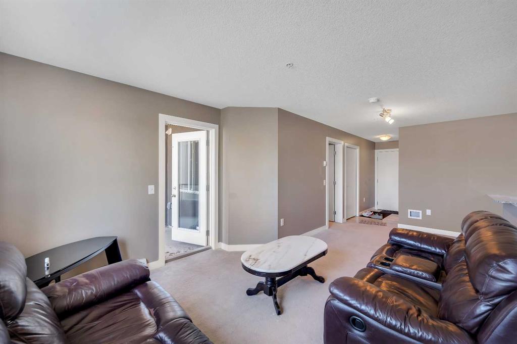 Picture for 4206, 4641 128 Avenue NE https://www.cirrealty.ca/reb/creb/42/A2266942_7.jpg