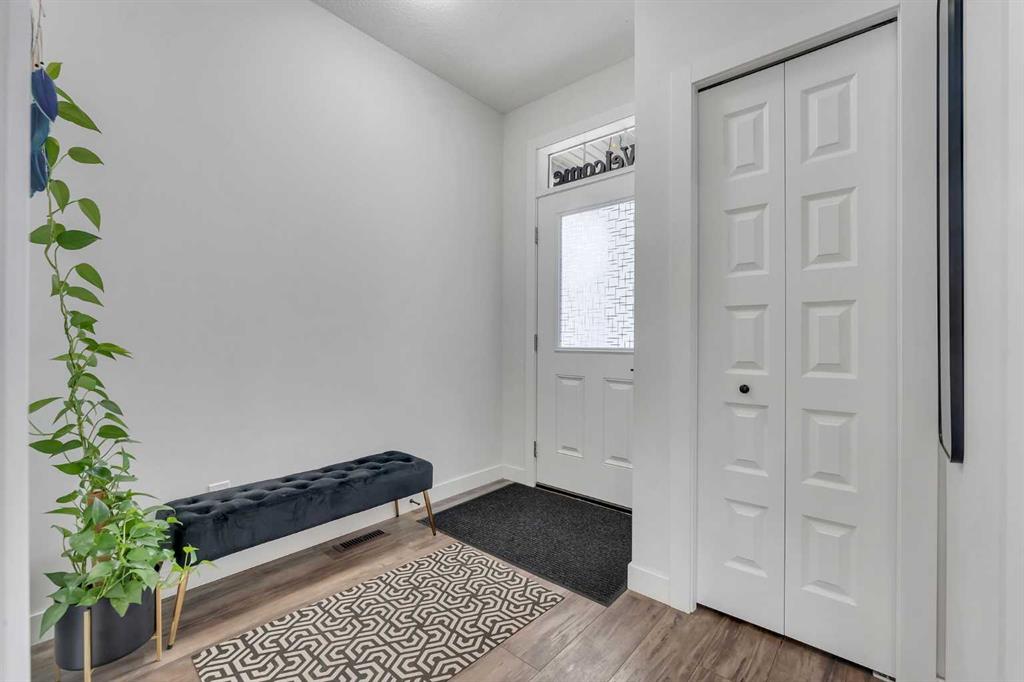 Picture for 28 Cornerbrook Avenue NE