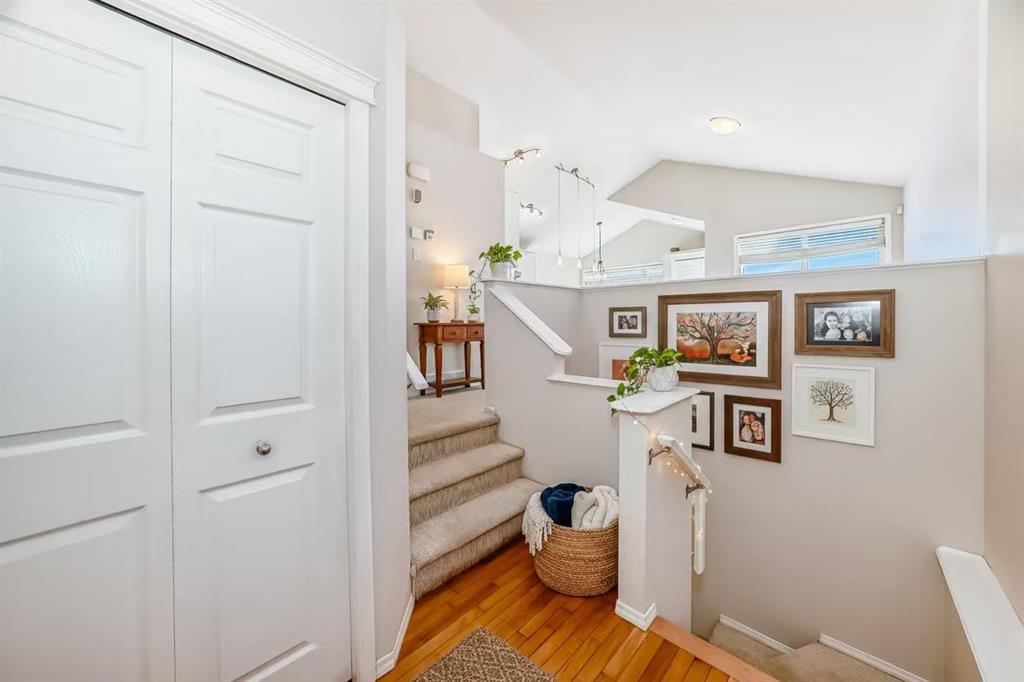 Picture for 205 Panora Close NW