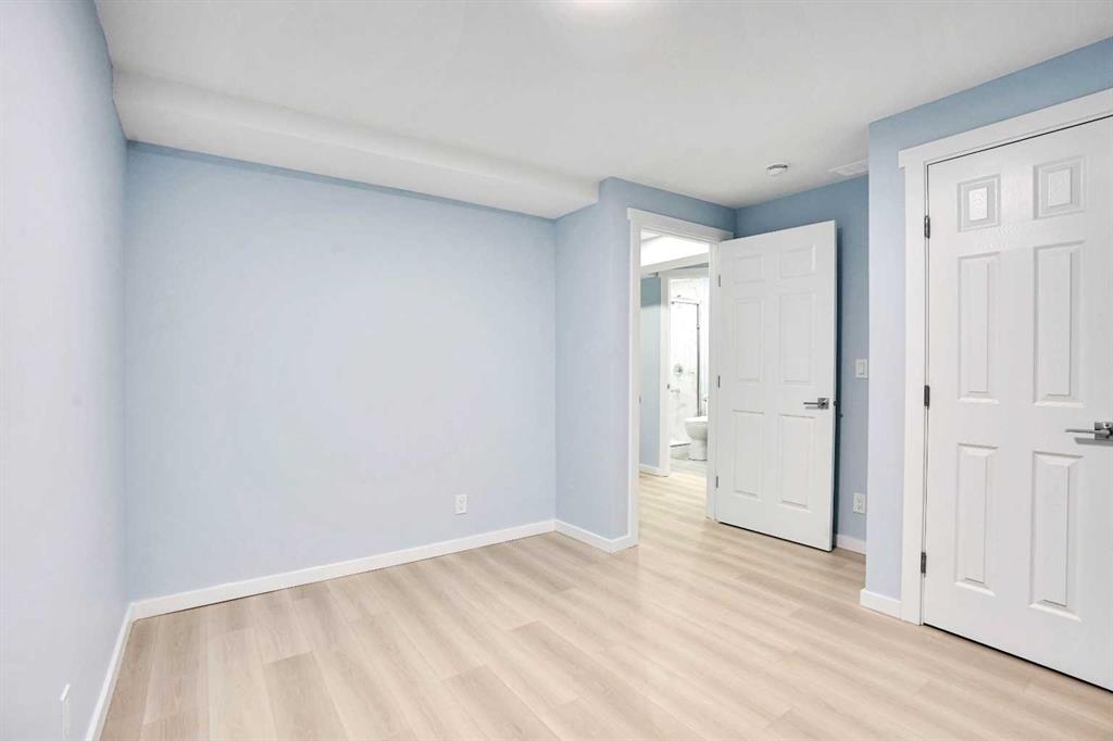 Picture for 229 Luxstone Way SW