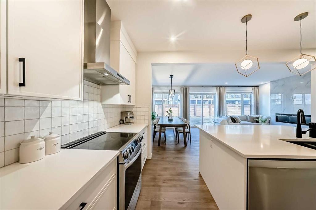 Picture for 16 Lucas Passage NW