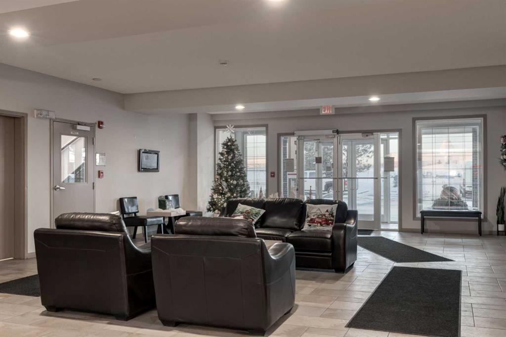 Picture for 411, 1 CRYSTAL GREEN Lane 