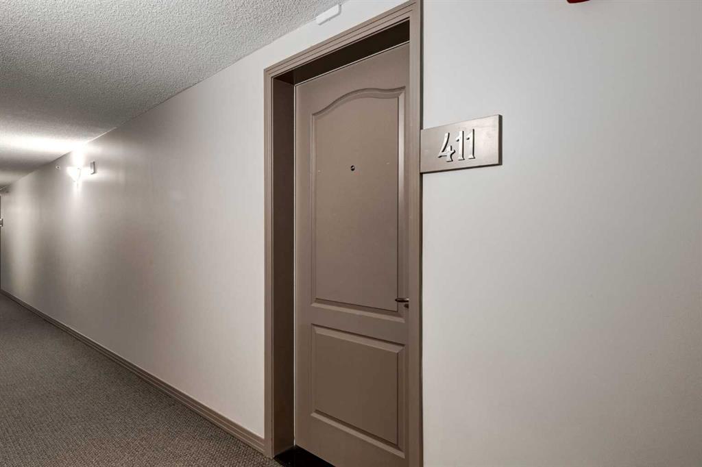 Picture for 411, 1 CRYSTAL GREEN Lane 