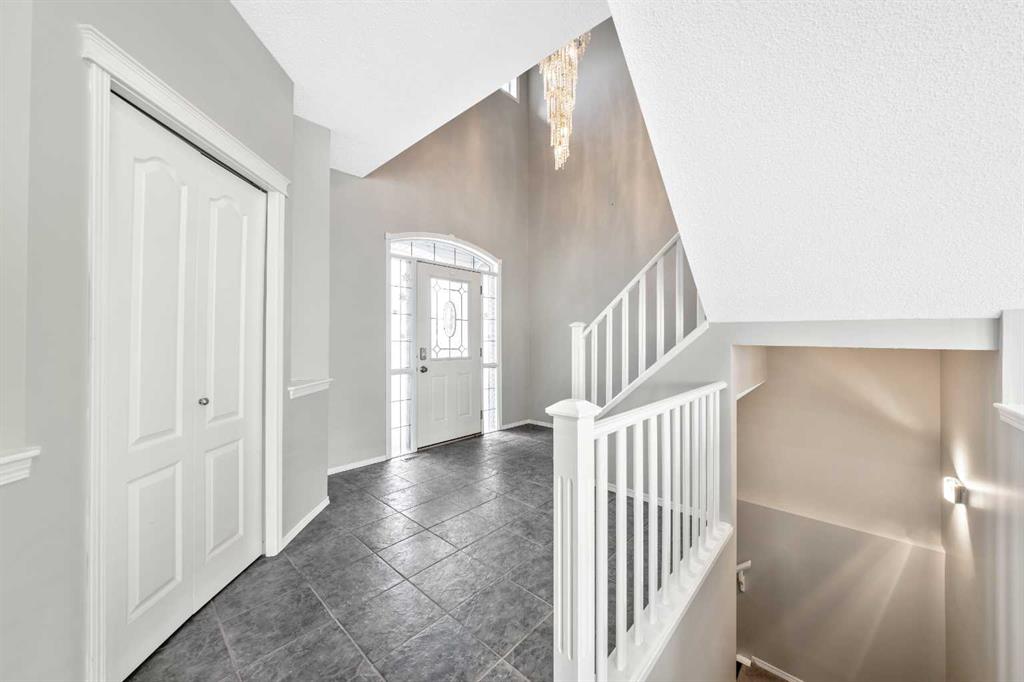 Picture for 312 Kincora Heights NW