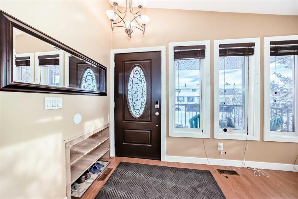 Picture for 19 Mchugh Place NE