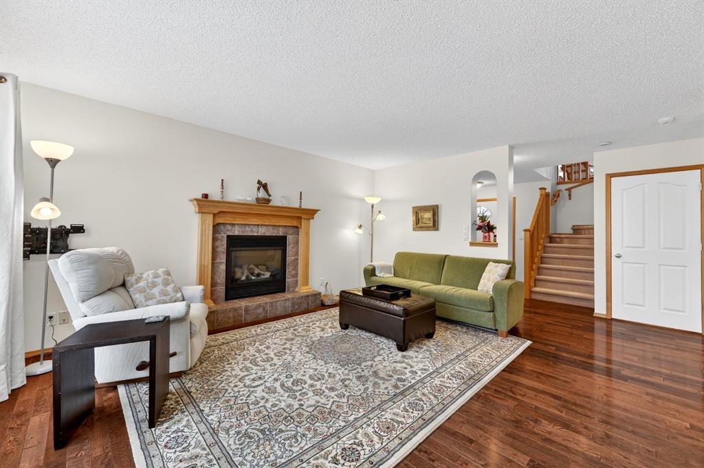 Picture for 59 Cougar Ridge Circle SW