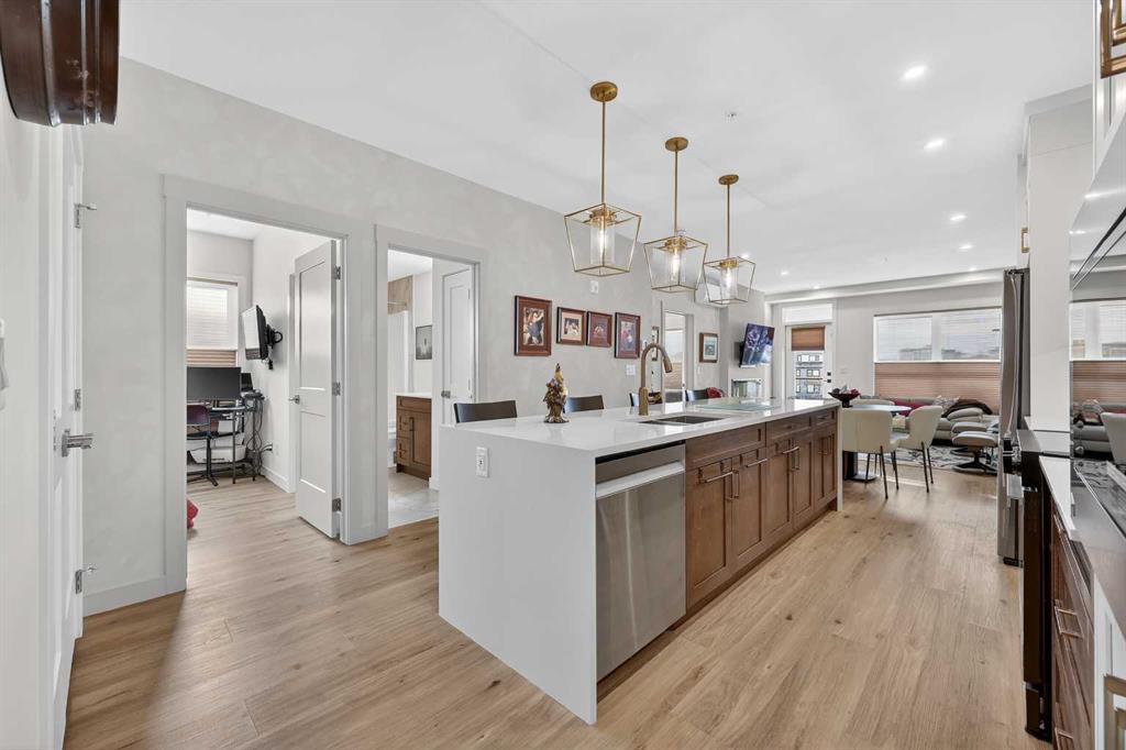 Picture for 7306, 1802 Mahogany Boulevard SE