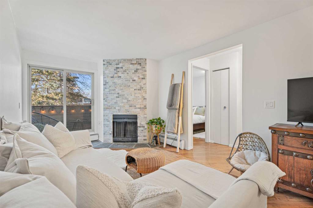 Picture for 207, 2218 30 Street SW