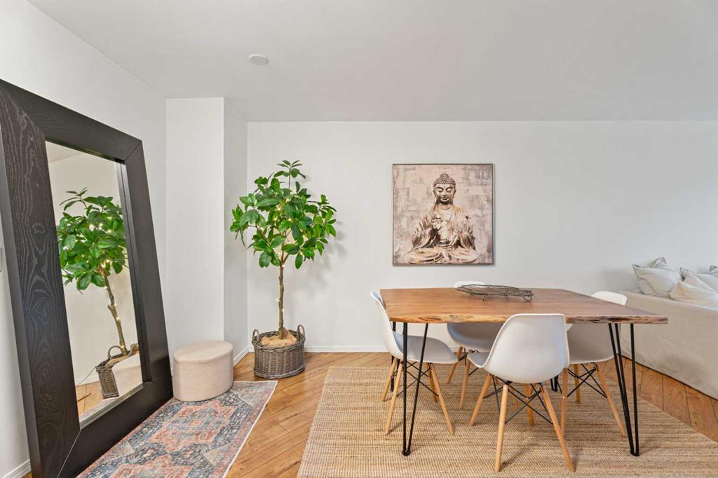 Picture for 207, 2218 30 Street SW