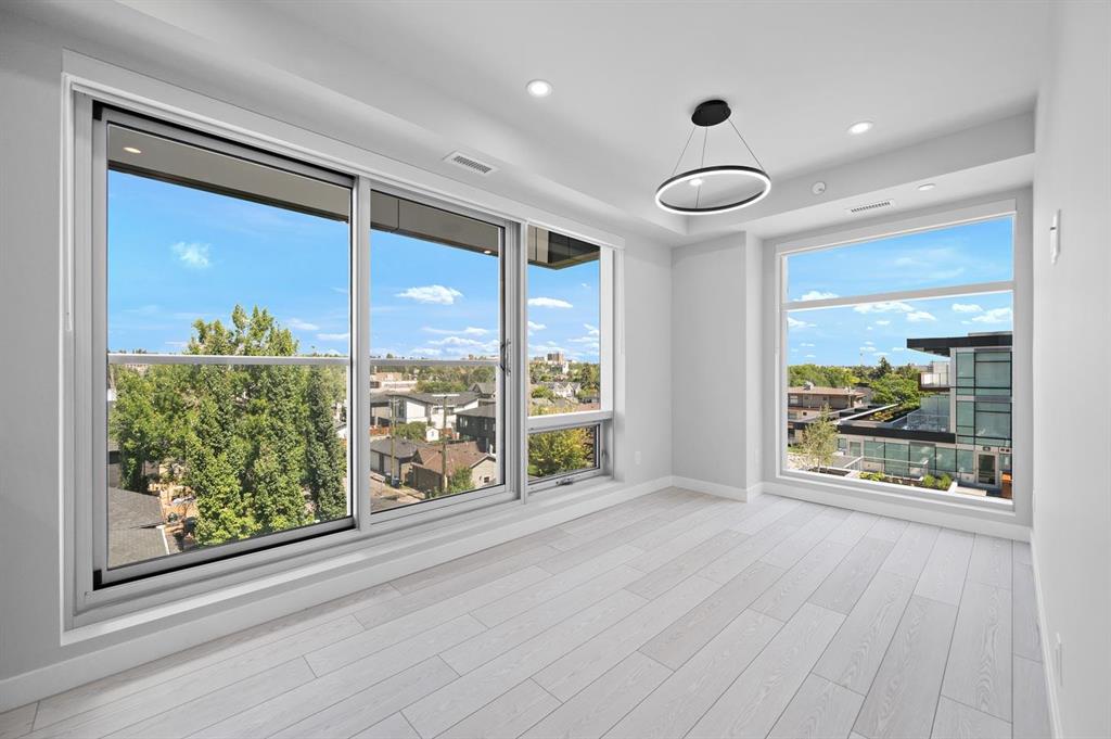 Picture for 402, 110 18A Street NW