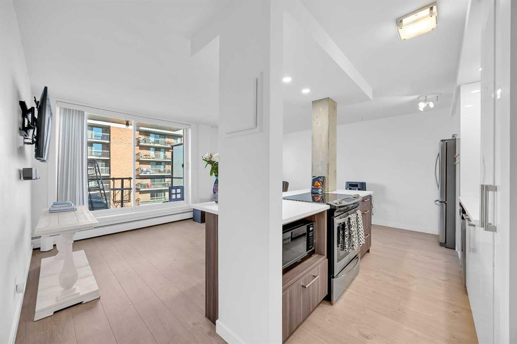 Picture for 701, 1111 15 Avenue SW