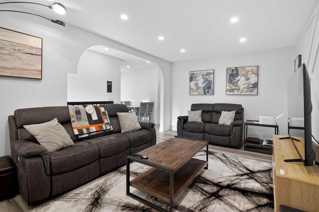 Picture for 128 Bernard Close NW